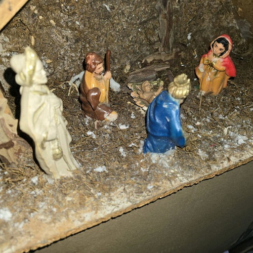 Large nativity scene used, good condition