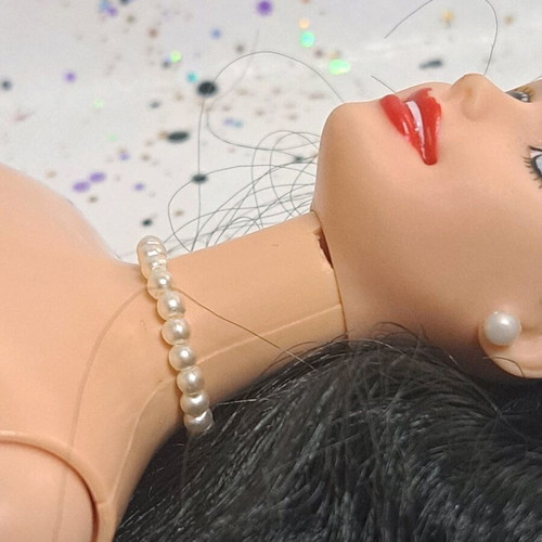Barbie as Snow White 2001 used with flaws