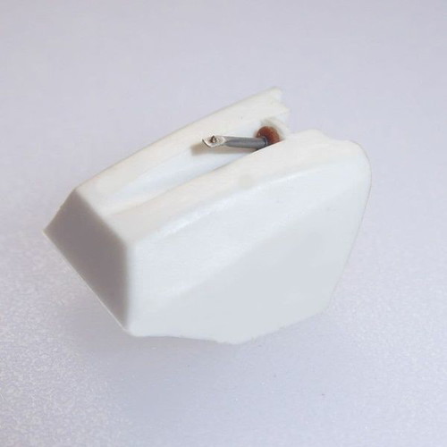 Резервна игла за Hitachi DS-ST 101 и Piezo YM-305 грамофон нова