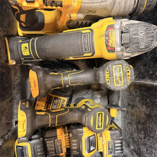 DeWalt 18V XR Brushless power tool set used, 4 machines