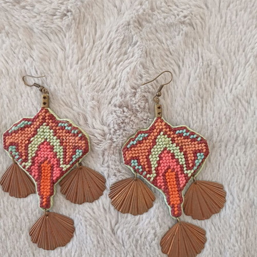 Earrings hanging ethnic like new, multicolored
