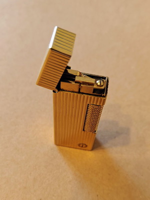 Vintage gold plated Dunhill Rollagas Swiss Made lighter like new