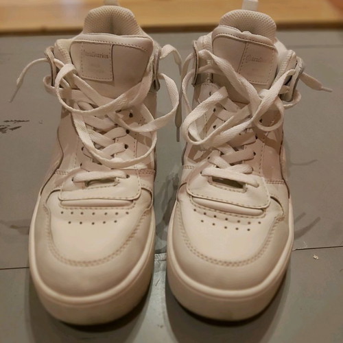 Stradivarius sneakers γυναικεία μεταχειρισμένα, λευκά, νούμερο 39