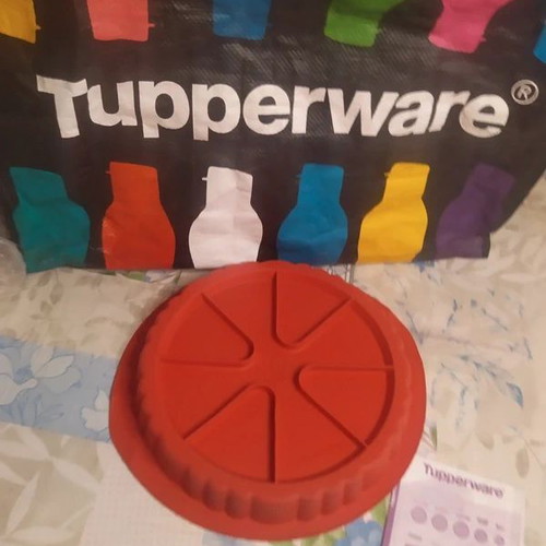 Tupperware red silicone cake and tart mold