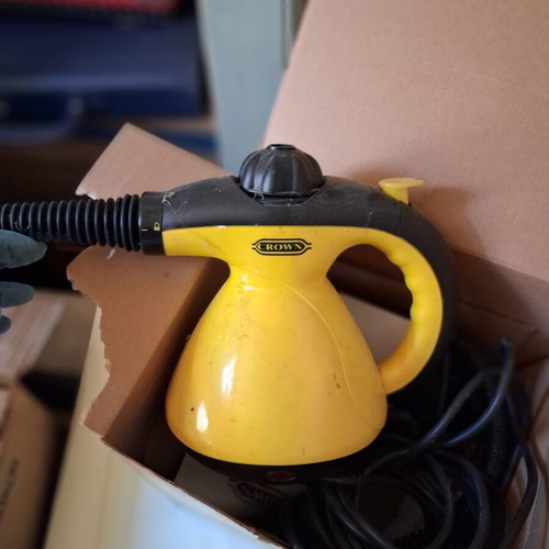 Crown SC-160H handheld steam cleaner like new with accessories and box