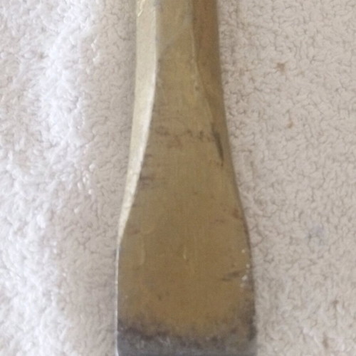 Hand tools used: chisel, axe, hammer