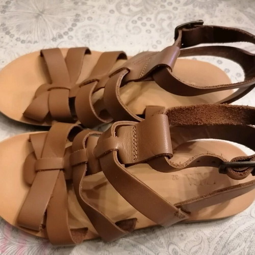 Zara girls' sandals size 32 used, brown