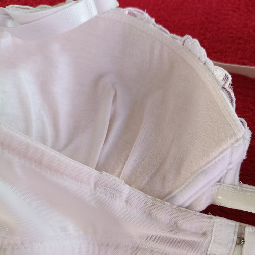 SexForm white bra like new with floral embroidery size EUR 85B
