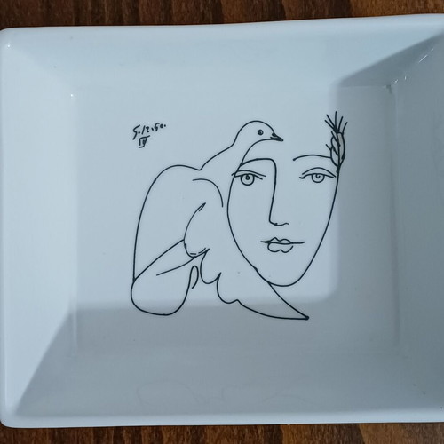 Decorative bowl "Picasso" Museum Masters International like new