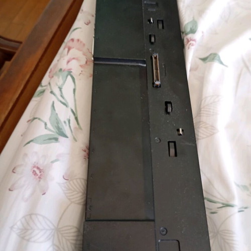 Think Pad Fujitsu Port Replicator Model NPR46 new