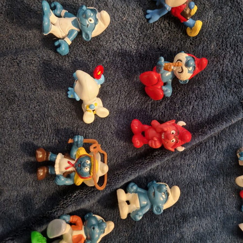 Peyo Smurfs figures used, full set
