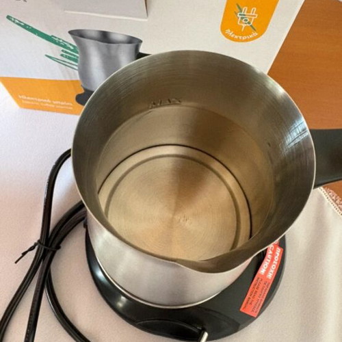 Vicko electric briki like new for coffee and hot water