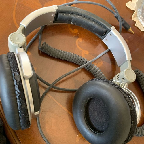Turbo X headphones used with coiled cable and 3.5mm jack plug