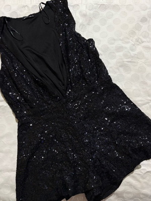 Terranova black one-piece romper like new, size M