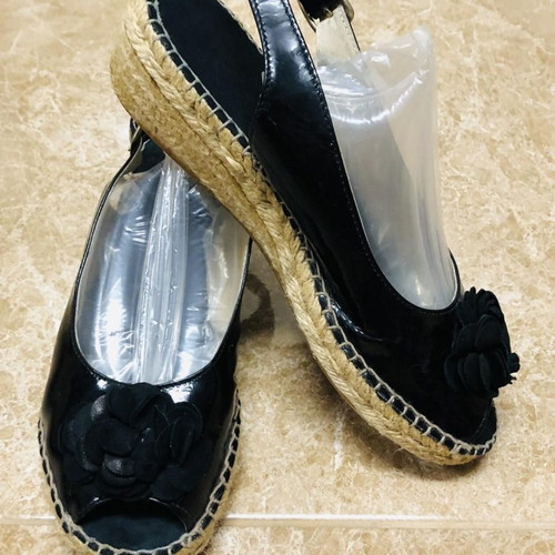 Women's Platform *VIGUERA* In perfect condition.