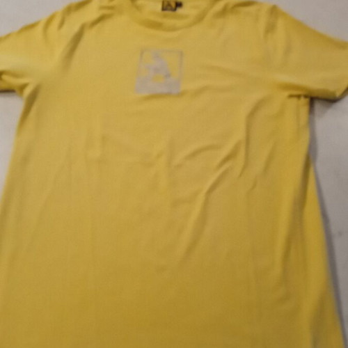 A-Style men's t shirt like new, yellow, size L