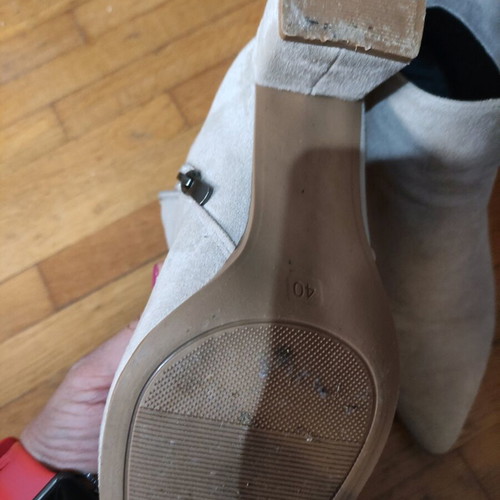 Booties like new, size 40, very stylish