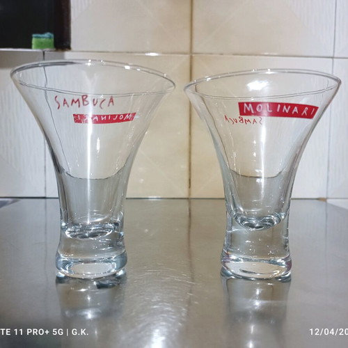 Set of 2 Sambuca Molinari glasses like new, collectible