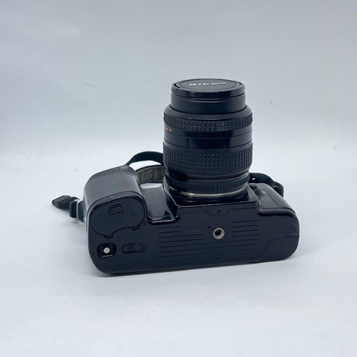 Nikon F-601M 35mm Full Frame Film SLR Camera with Nikon AF Nikkor 35-80mm Lens used