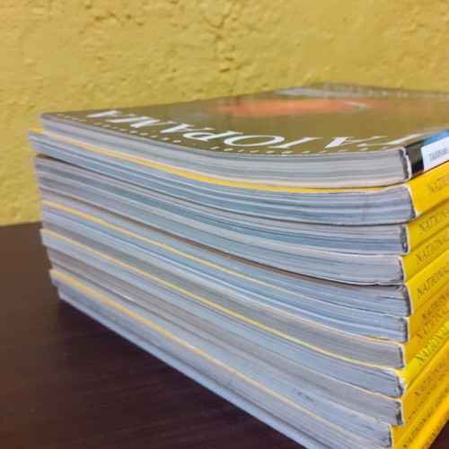 Magazines (11x) National Geographic package + 1 Gaia gift