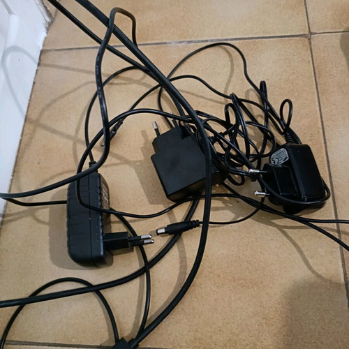Chargers used, pack of 3, unknown functionality