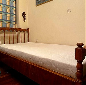 Μονό Κρεβάτι Μασίφ Καρυδιά & Κομοδίνο - Νέα Ακόμη Καλύτερη Τιμή!