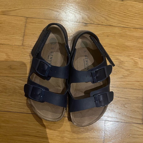 Genuins kids sandals size 29 like new, blue