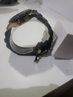 Women's watch new