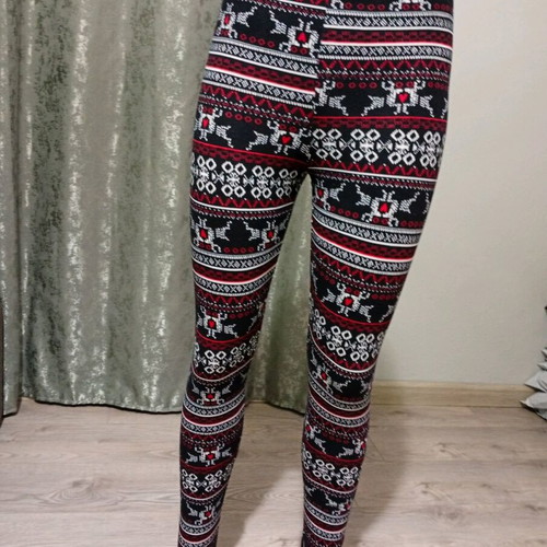 Leggings like new with Christmas pattern