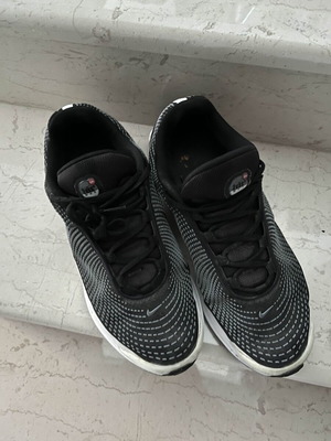 Nike Air Max Plus sneakers σαν καινούργιο, μέγεθος 45.5, μαύρο και άσπρο