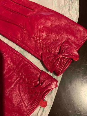 Axel leather gloves with bow new, red