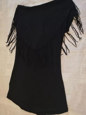 Blouse with fringes used, black 3/4 length, smile neckline