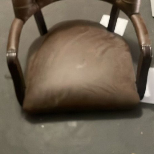 Leather chair used without support and base
