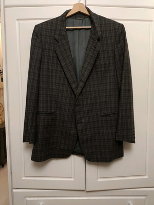 Tailored Made Men's Jacket new, size Large, dark shade