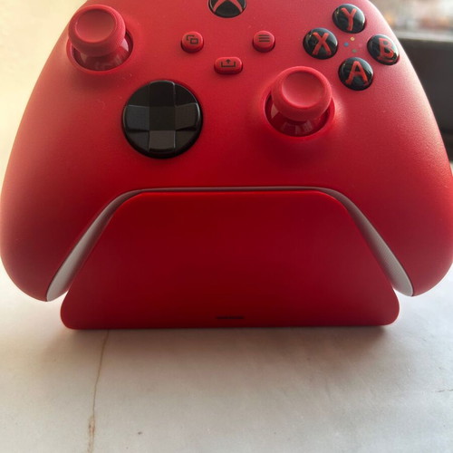 Xbox Series Controller Pulse Red with Razer Quick Charging Stand like new