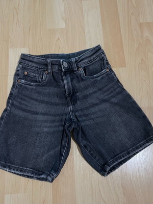 Zara kids denim shorts used, 7 years, grey