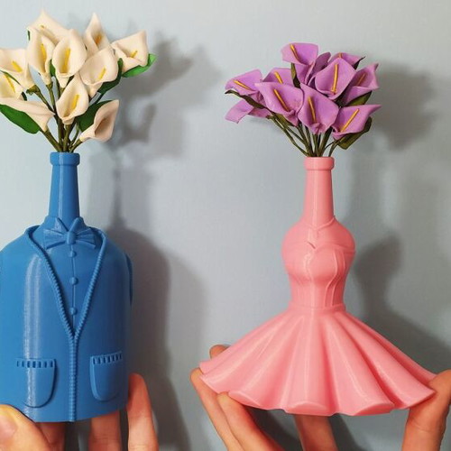 Mr and Mrs Bottle Set 3D Printed New, Ideal for Weddings and Christenings