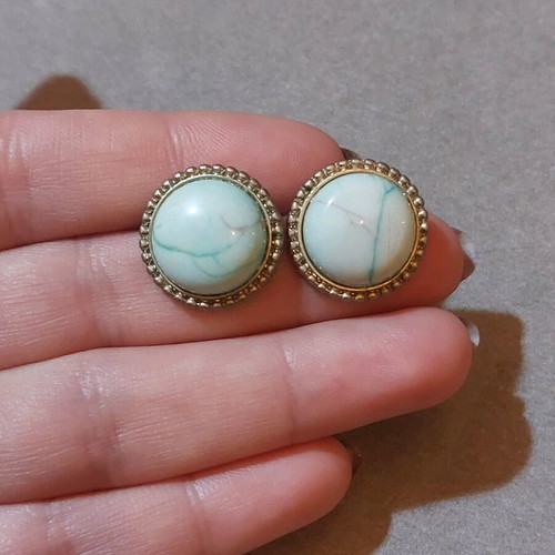 Vintage stud earrings with stone like new, turquoise and gold color