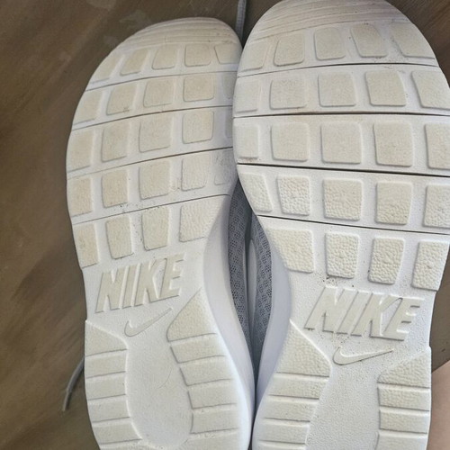 Nike athletic shoes unisex like new, gray, size 34