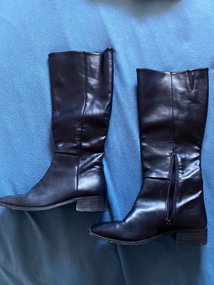 Leather boots like new, size 37, black
