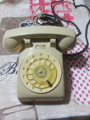 Vintage OTE Face Standard rotary telephone, 1973, ready for RJ11 connection