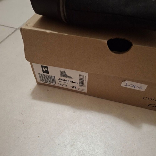 Clarks Women's Ankle Boots Size 39 New Black