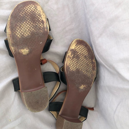 Voi & Noi women's sandals size 39 used, low heel 5 cm, black and camel