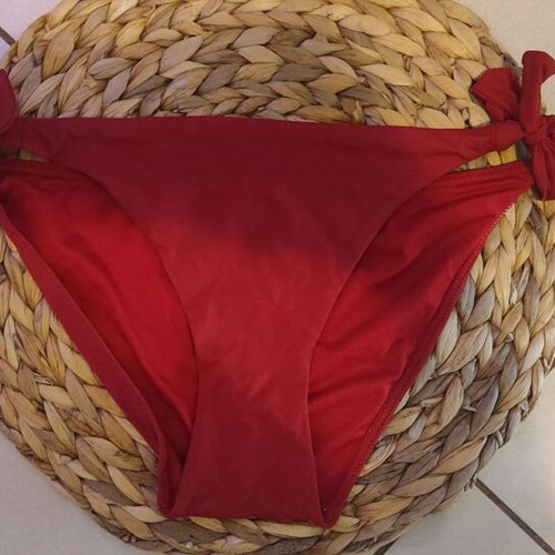 Women's swimwear bottom like new, red, size Small