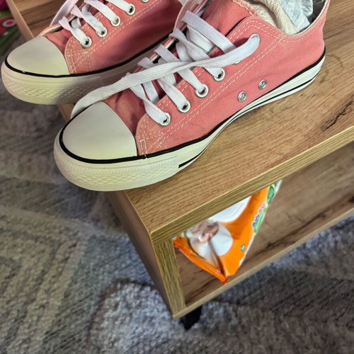 Stars pink sneakers used, size 38, athletic style