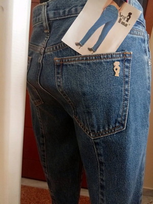 Jeans Small 100% Cotton new, super fit and sexy details