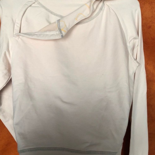 Branded children's shirt like new, size Medium