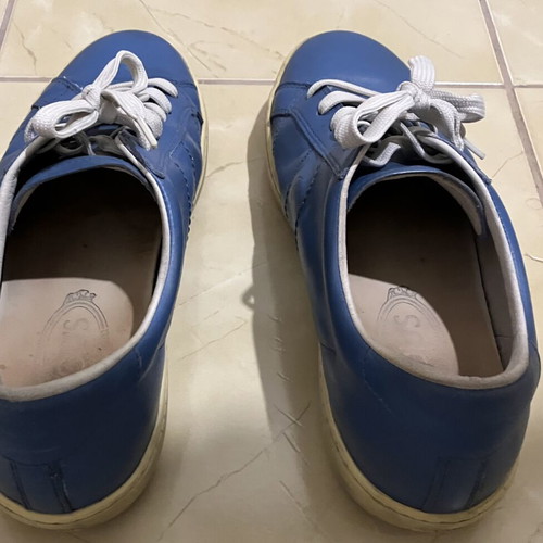 Tod's sneakers size 42 used with minor wear on back