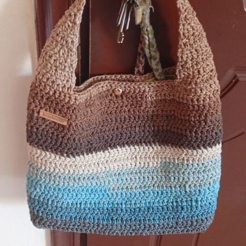 Handmade Crochet Shoulder Bag with Lining and Reinforced Bottom
