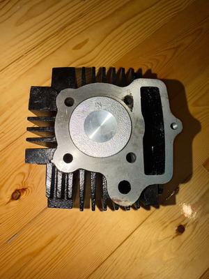 Κυλινδροπίστονο 52,5 για Honda Astrea Grand, GLX, C50, Supra, Lifan 110 καινούργιο